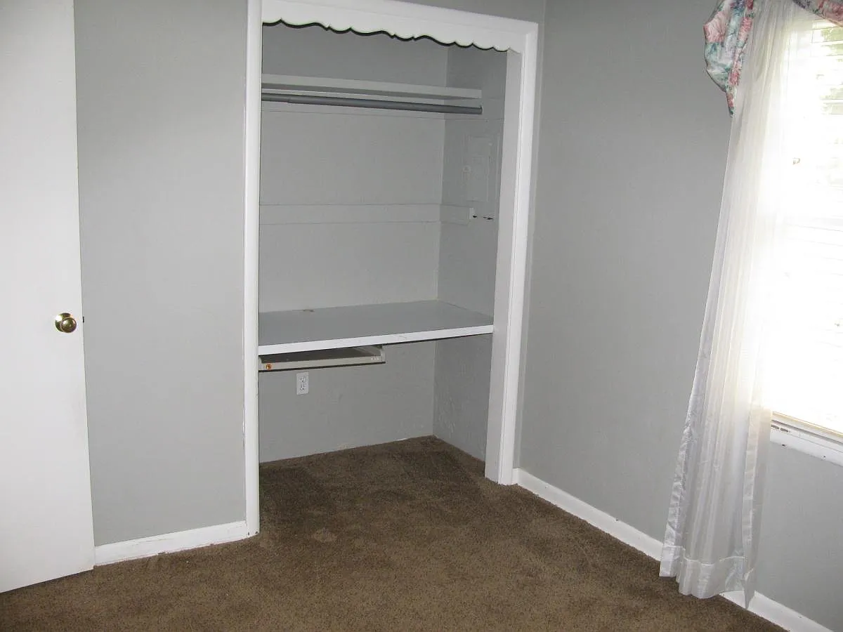 3 bed, 1.5 bath, 1115 sqft, $1,450 — Photo 4