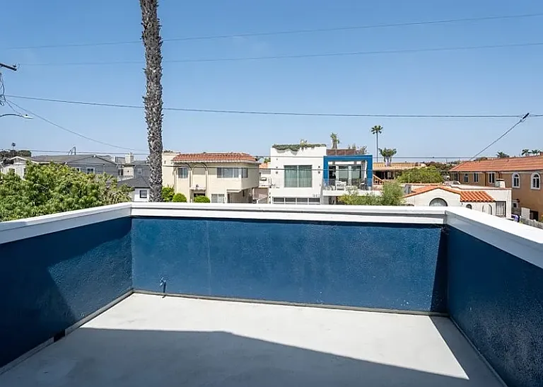 1259 Bonnie Brae St — Photo 23