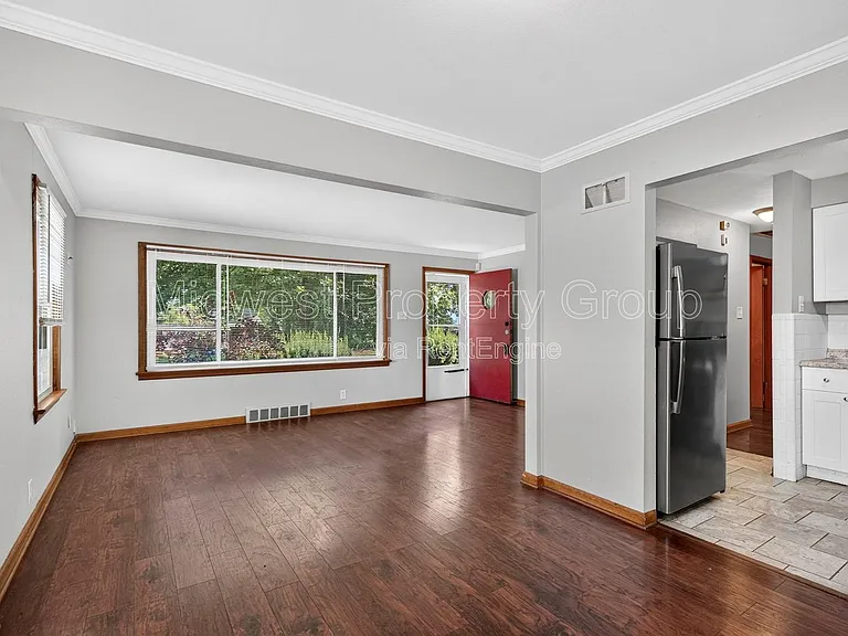 1427 Attica Dr — Photo 5