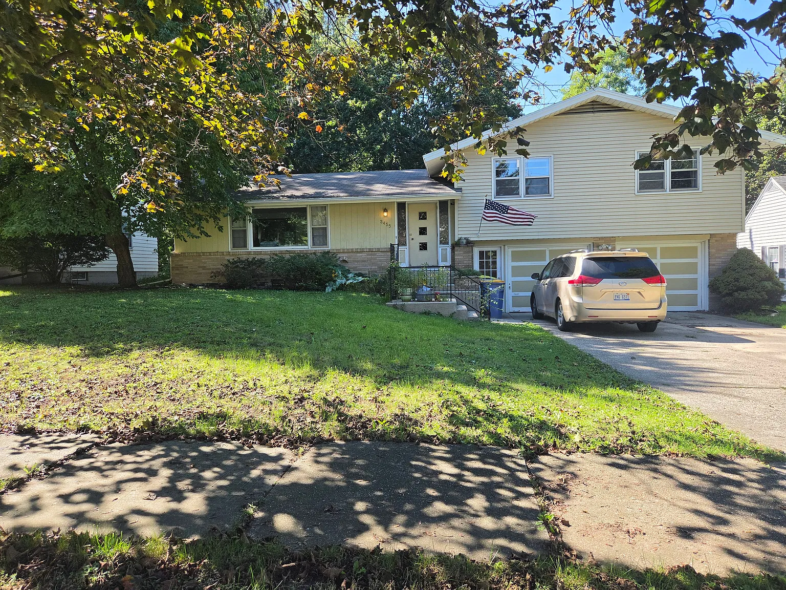 3 bed, 1.5 bath, 1700 sqft, $2,600 — Photo 1
