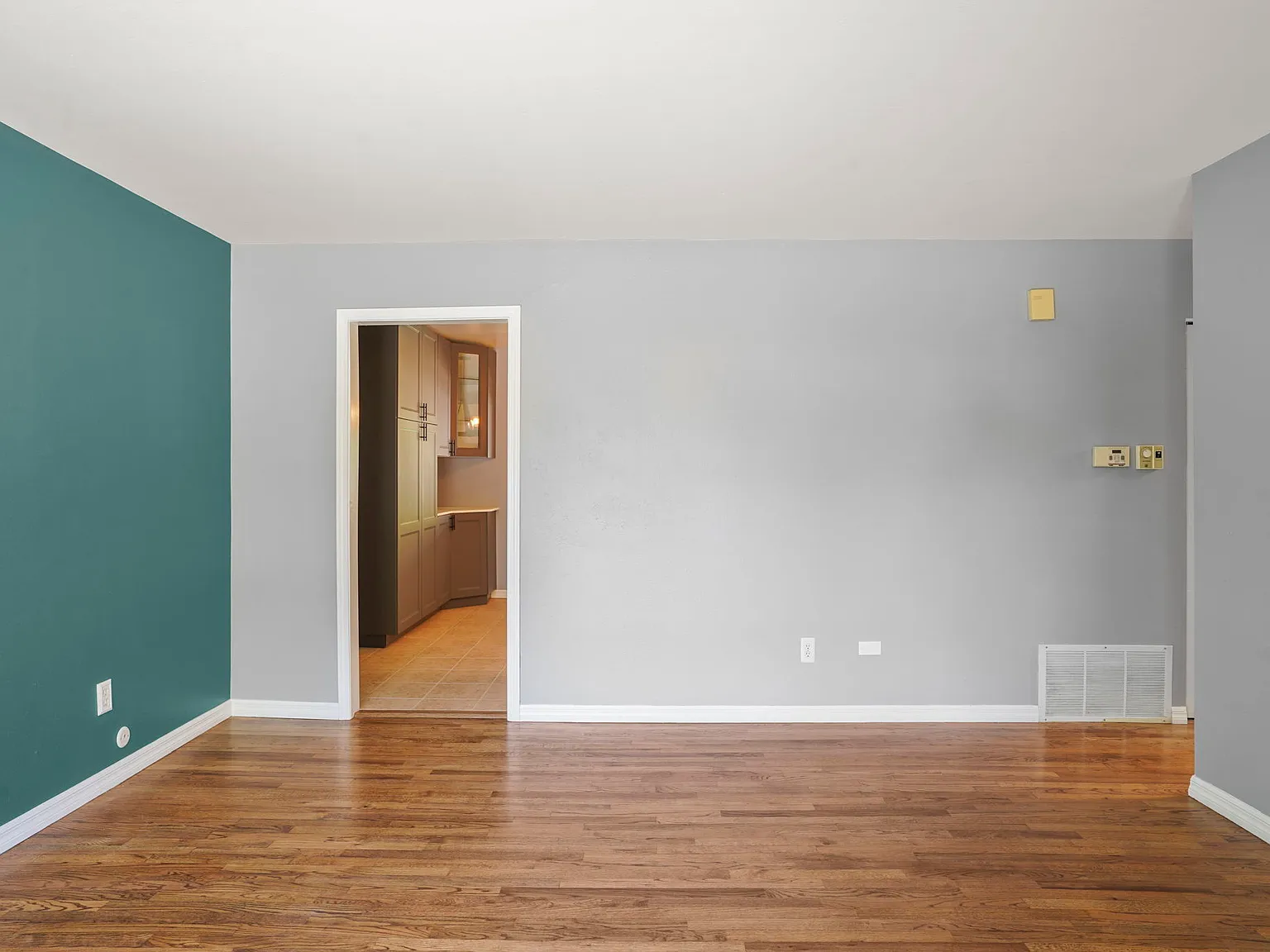 4 bed, 1450 sqft, $3,100 — Photo 4