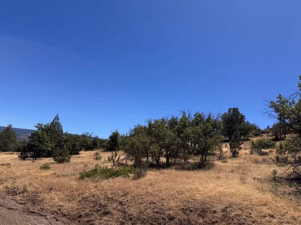 Greenfinch Way Unit 5, Montague, CA 96064