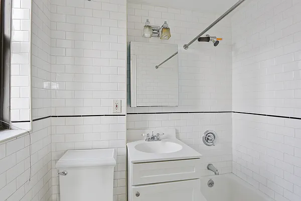 Rented by Oxford Property Group | media 23