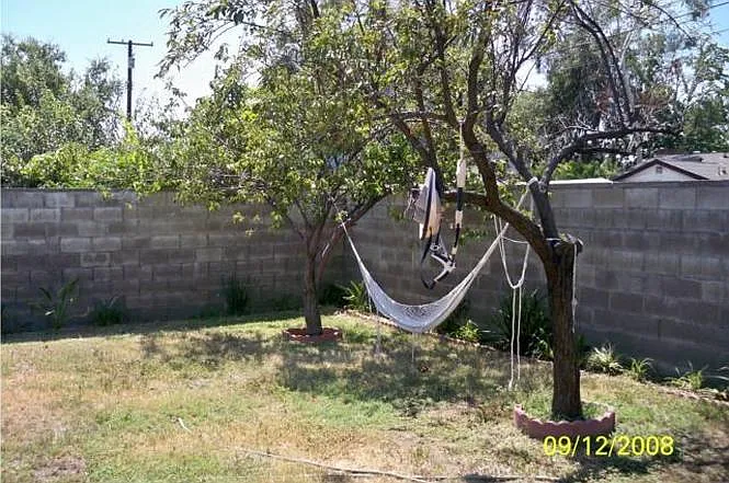1775 Bonnie Brae St — Photo 28