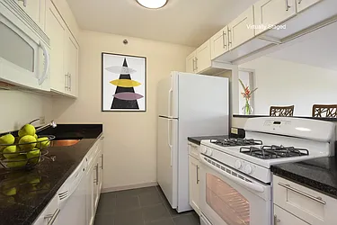 Rented by Red Apple Group