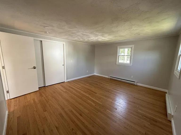 397 Snell St — Photo 5