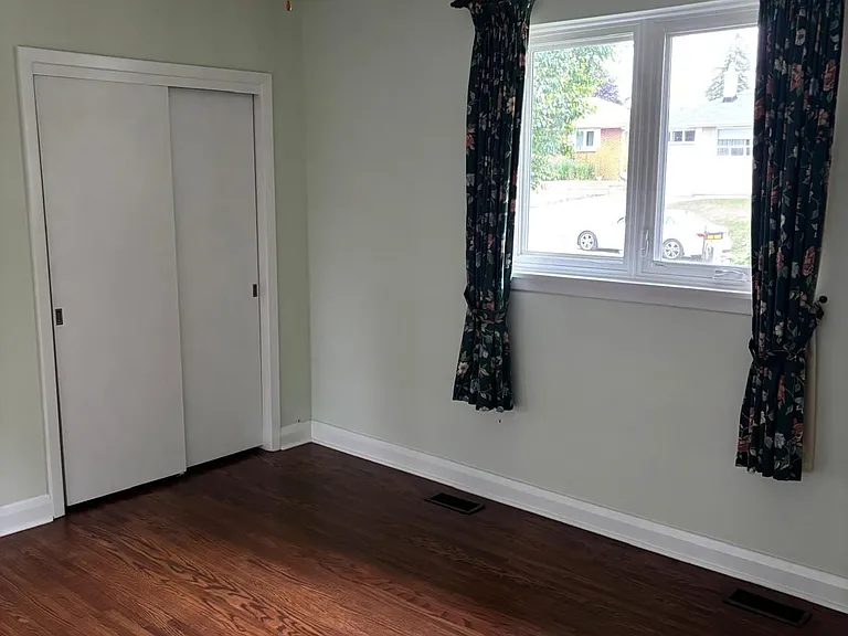 4 Weldon Ct — Photo 17