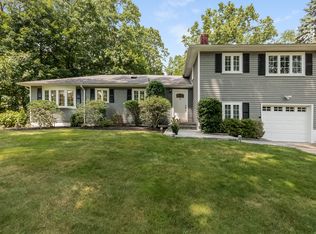 14 Driftwood Ln, Norwalk, CT 06851