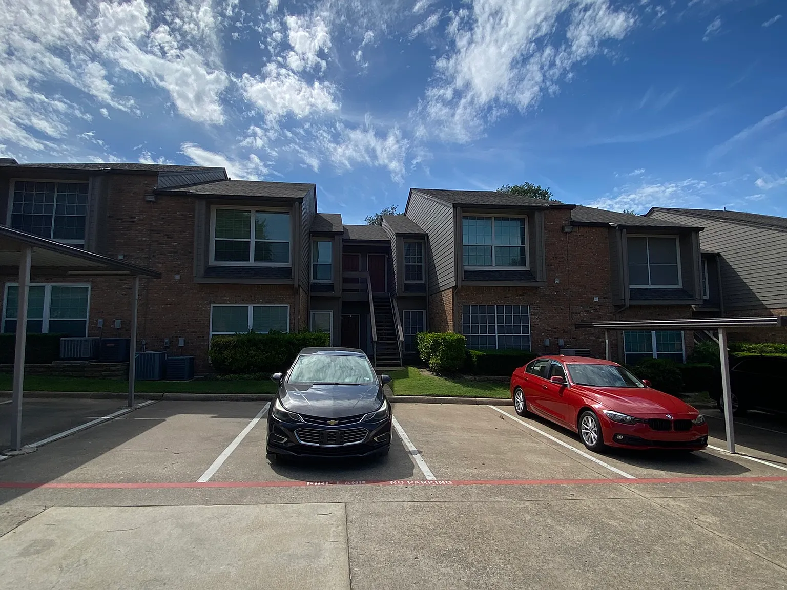 2 bed, 865 sqft, $1,400 — Photo 2