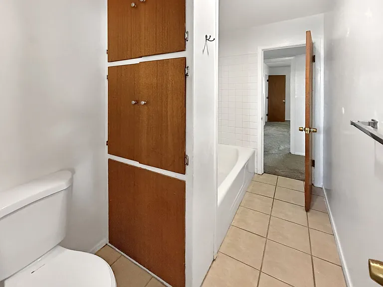 805 W Gore Ave — Photo 6