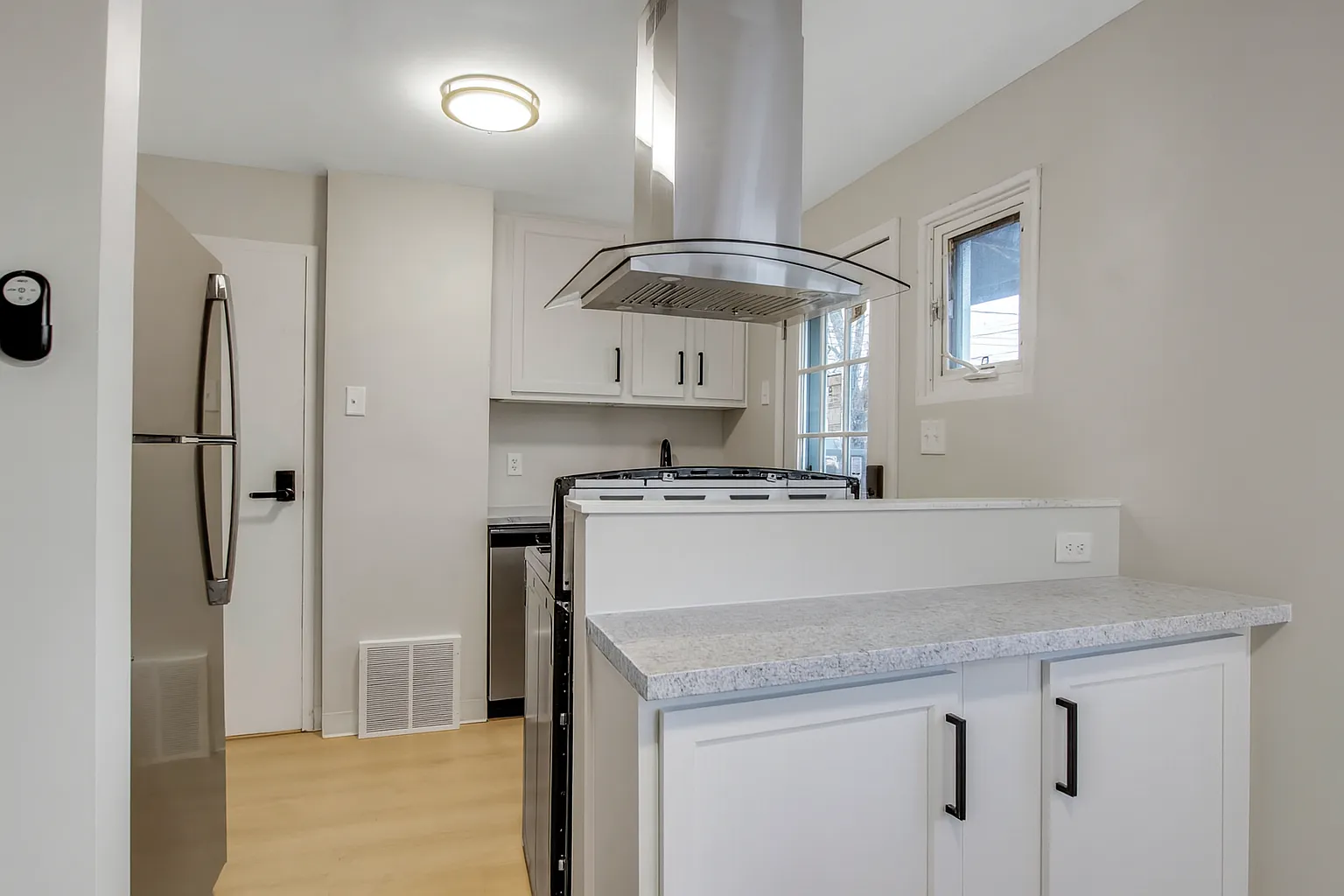 Amherst Townhomes — Photo 3
