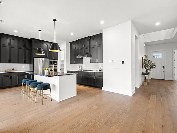 4th image of 15765 NW Ridgeline St