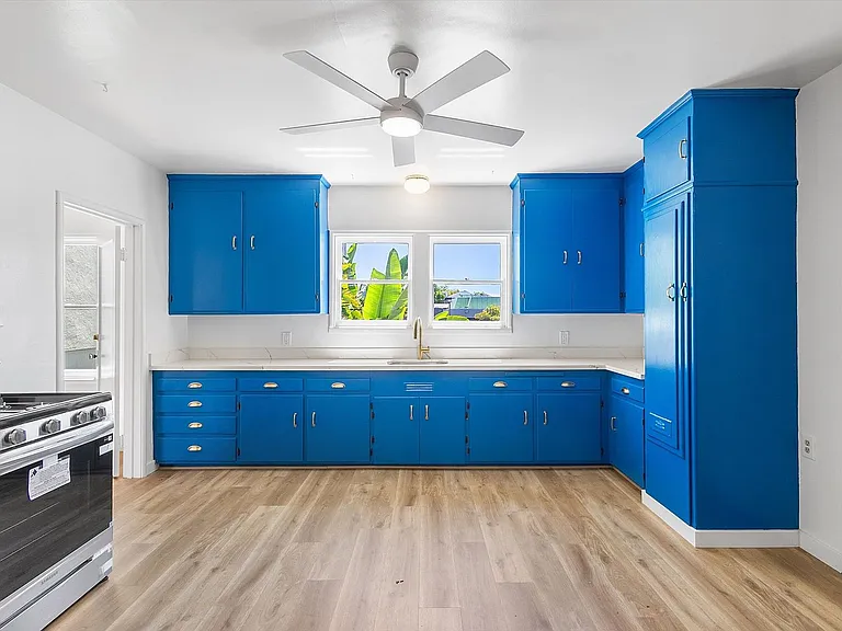 2432 Webb Ave #B — Photo 14