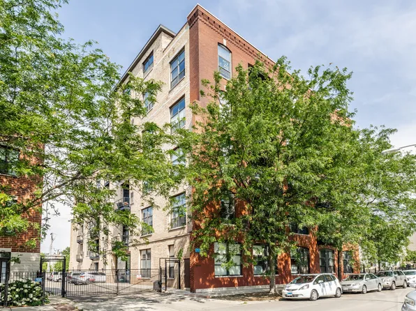 1820 N Spaulding Ave APT 102, Chicago, IL 60647