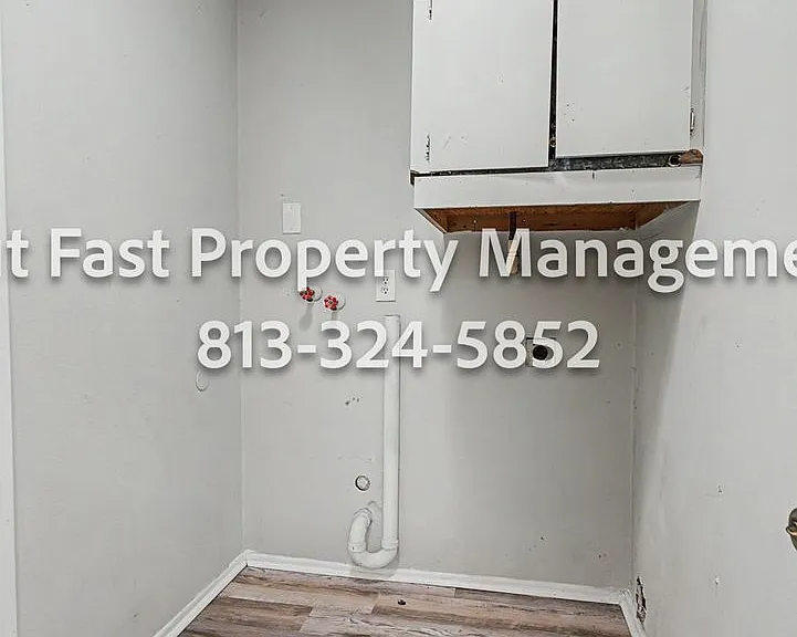 1275 Sylvia Ave — Photo 37