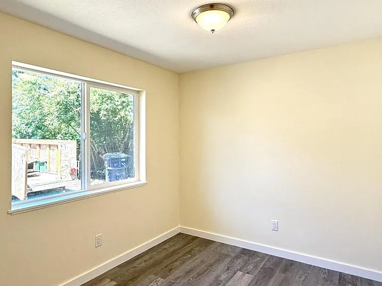 311 Alva Park Dr — Photo 5