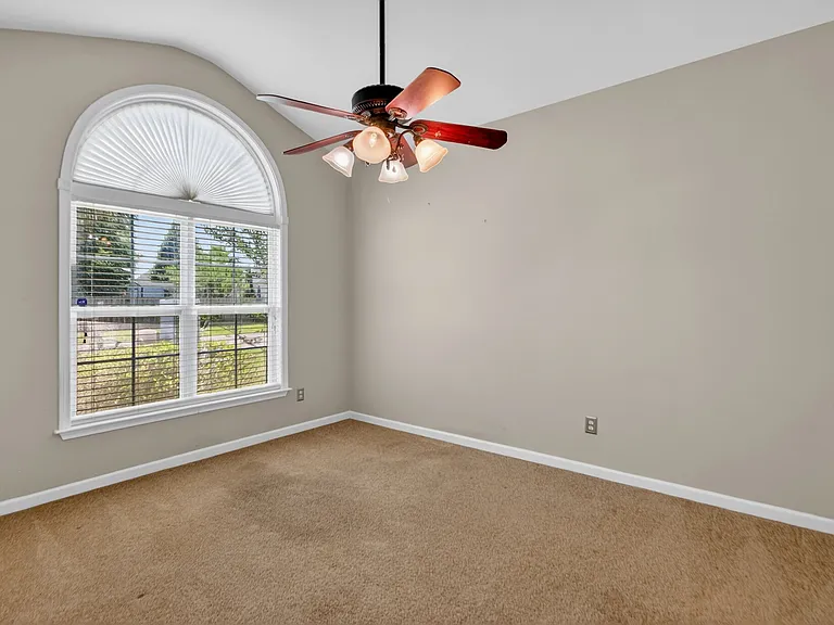 508 Fellers Ct — Photo 31