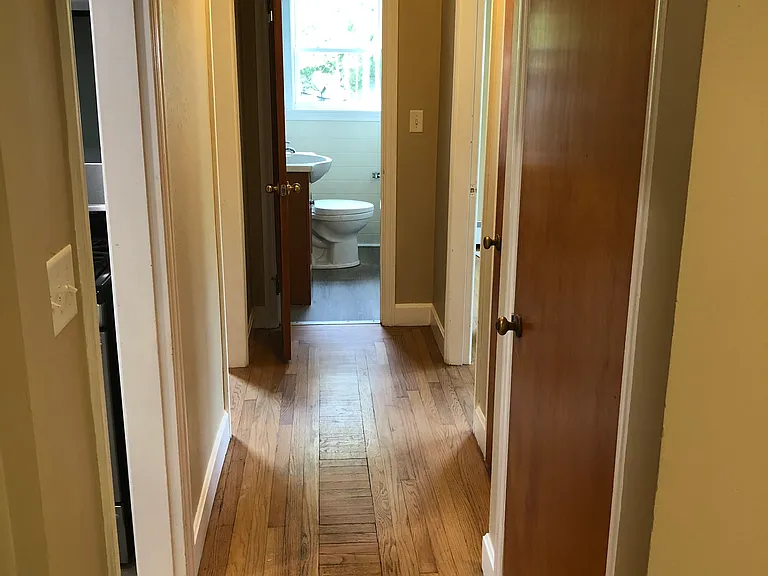 410 Sanford Rd — Photo 12