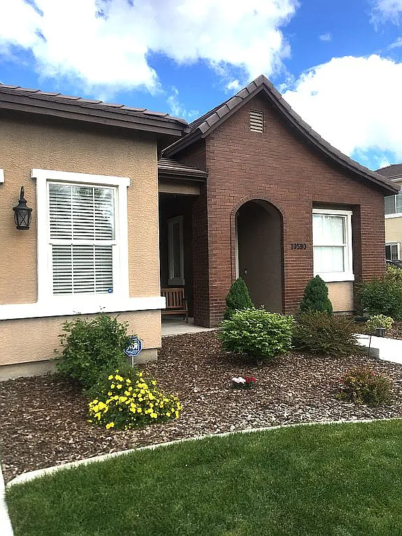 10590 Crystal Bay Dr photo 1