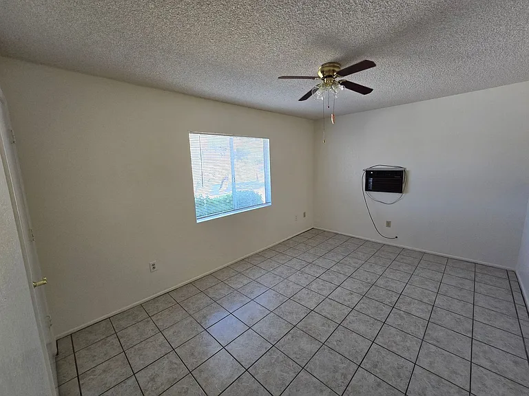 7717 Victor Vis — Photo 6