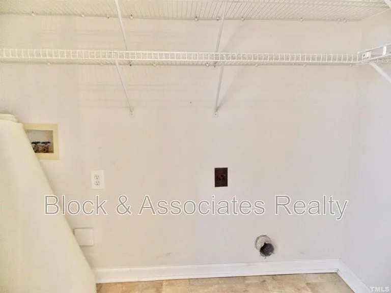 201 Capello Ct — Photo 12