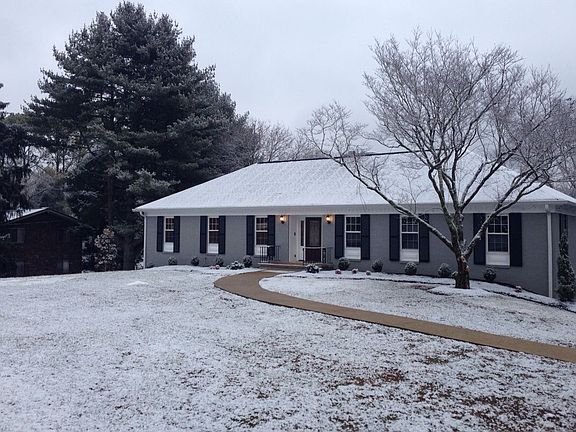 2nd image of 10040 El Pinar Dr