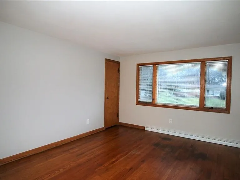 617 E Robinson Ave — Photo 5