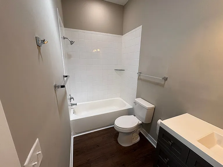 201 E Orange Ave — Photo 3