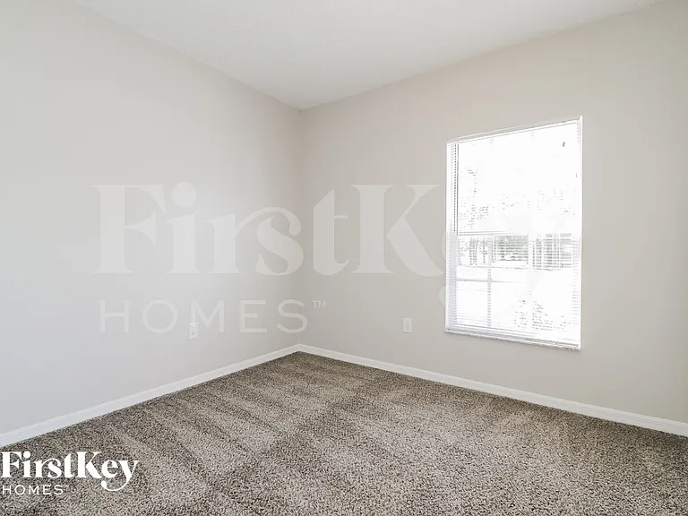 102 Flint St — Photo 11