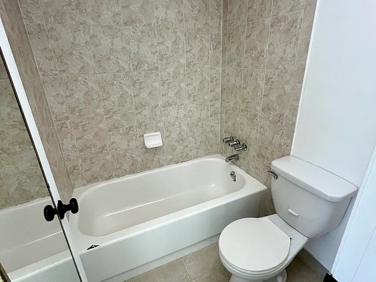 2500 Fiore Way #1110 — Photo 10