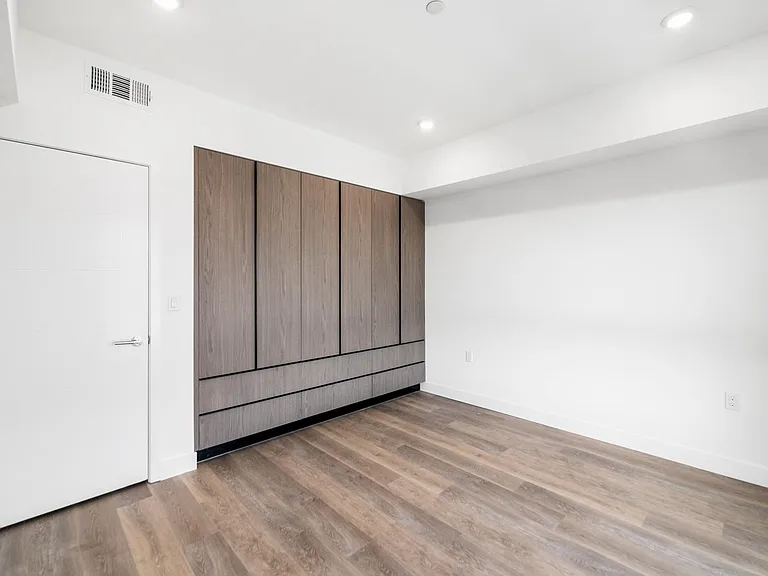 5153 Maplewood — Photo 39