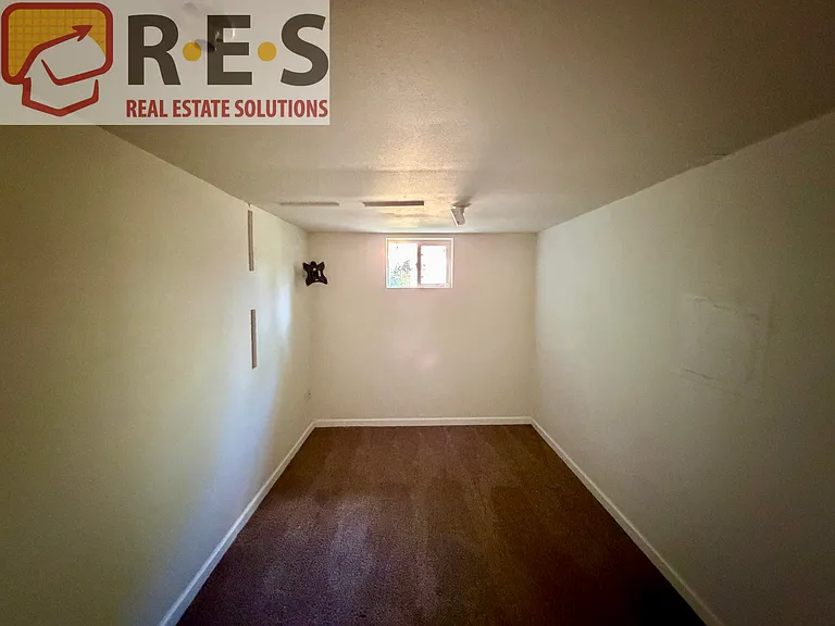 1146 Jackson St — Photo 11