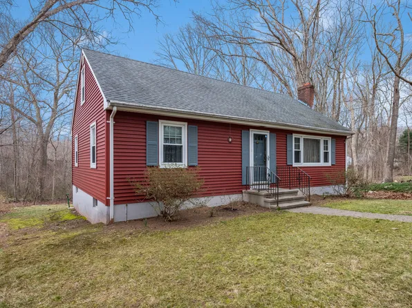 8 Autumn Lane, Clinton, CT 06413