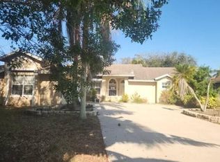 103 Oxford Ct, Royal Palm Beach, FL 33411