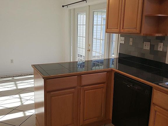 Kitchen (3)