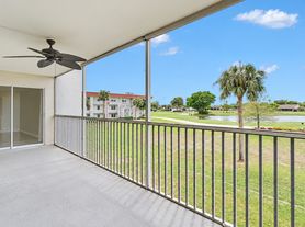1700 Pine Valley Dr, Fort Myers, FL