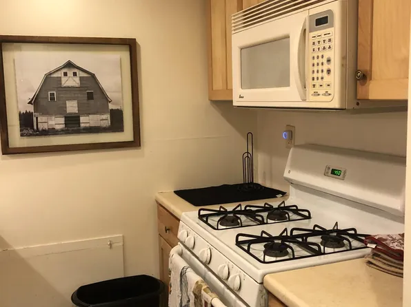 (undisclosed Address), Falmouth, MA 02543