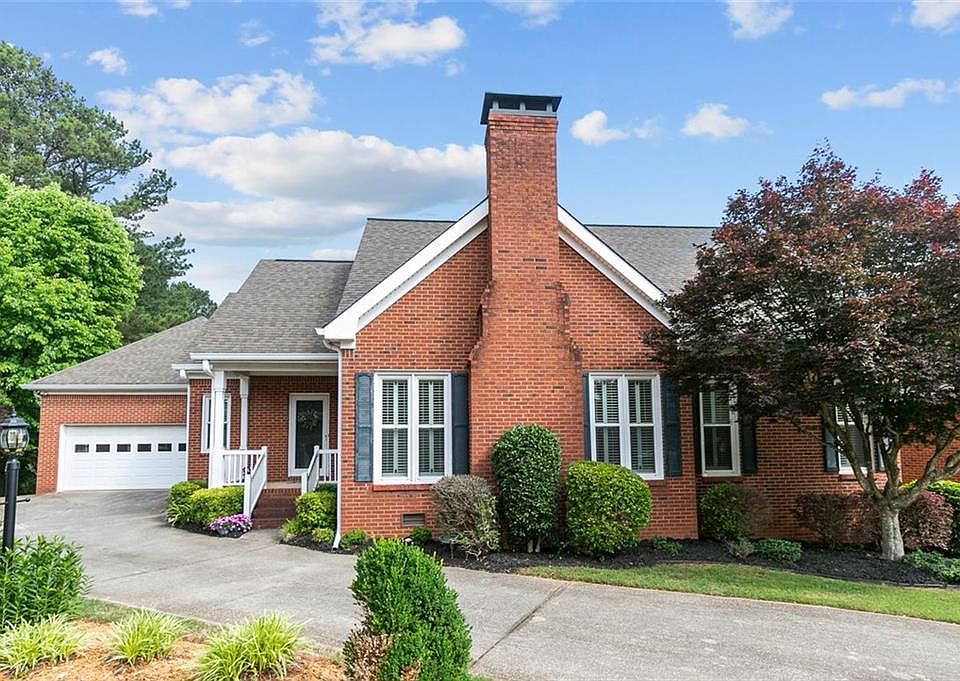 1st image of 2335 Burlington Ln