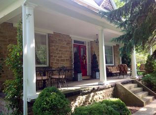 1325 Edgewood Rd, Beaver Falls, PA 15010