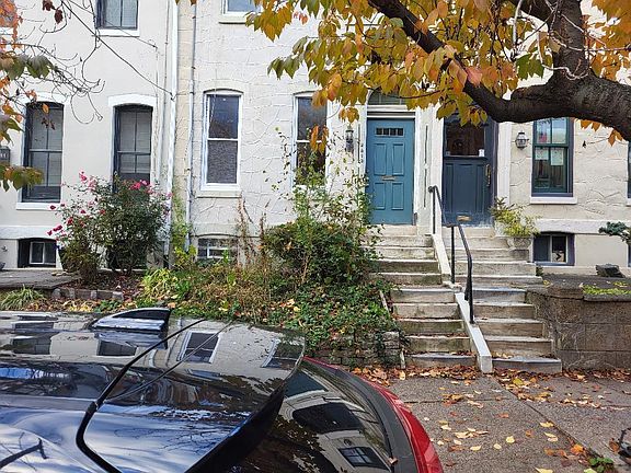 4th image of 2513 Aspen St #1