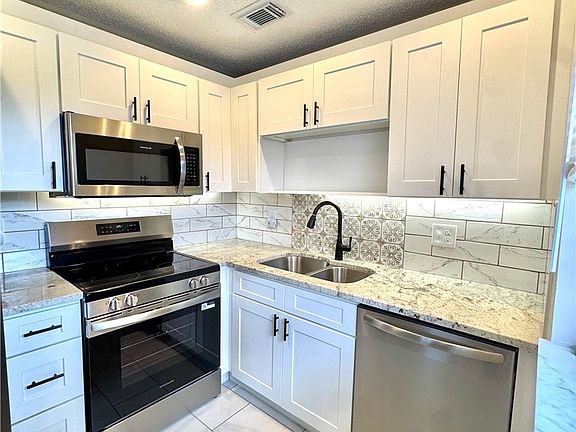 2nd image of 61 Woodland Dr APT 205