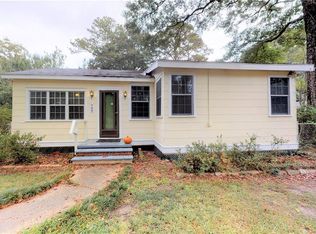709 Farnell Ln, Mobile, AL 36606