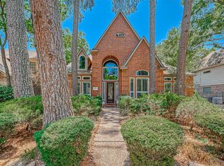 14207 Championship Ln, Houston, TX 77069