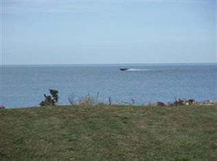 9023 E Rockport Dr, Lakeside Marblehead, OH 43440