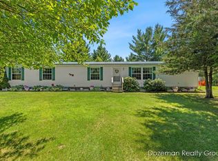 4584 E Valeries Way St, Newaygo, MI 49337