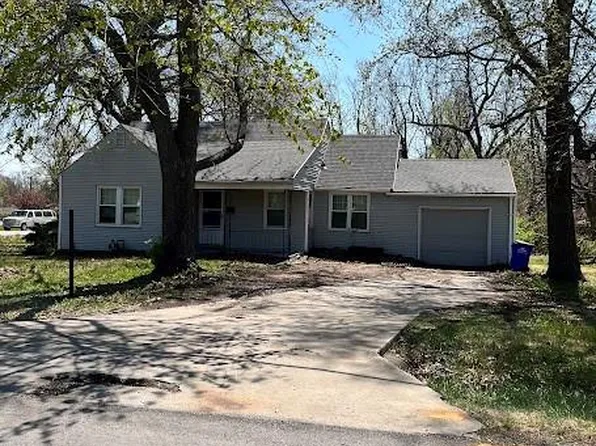 8300 James A Reed Rd, Raytown, MO 64138