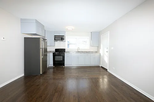 1216 Beacon St #2 Photo 1