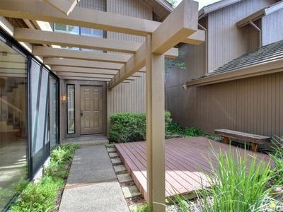 2017 Promontory Point Ln, Gold River, CA, 95670