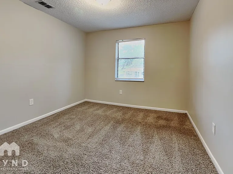 132 E Poinsettia St — Photo 14