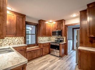435 Belgrade Ave, North Mankato, MN 56003
